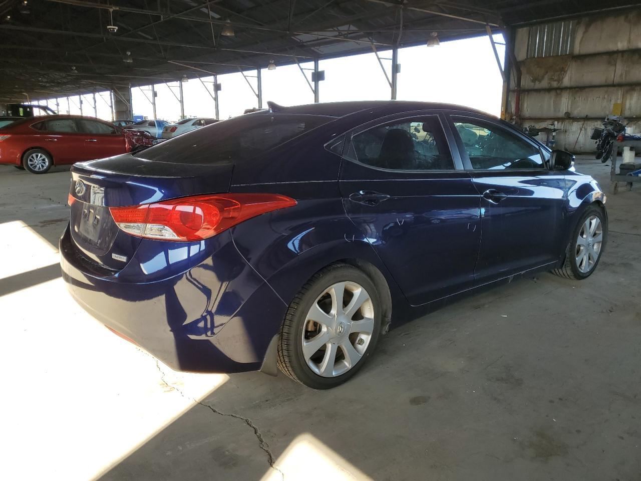 2013 HYUNDAI ELANTRA GL - Image 3