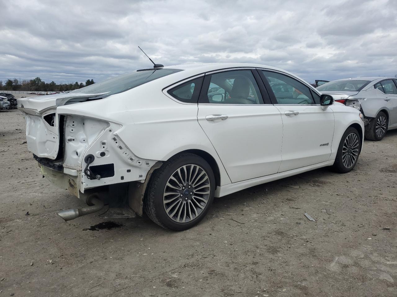 2017 FORD FUSION TIT - Image 3