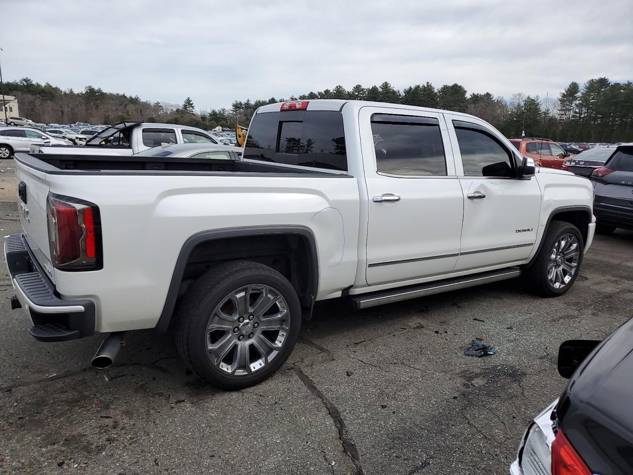 2018 GMC SIERRA K15 - Фото 3