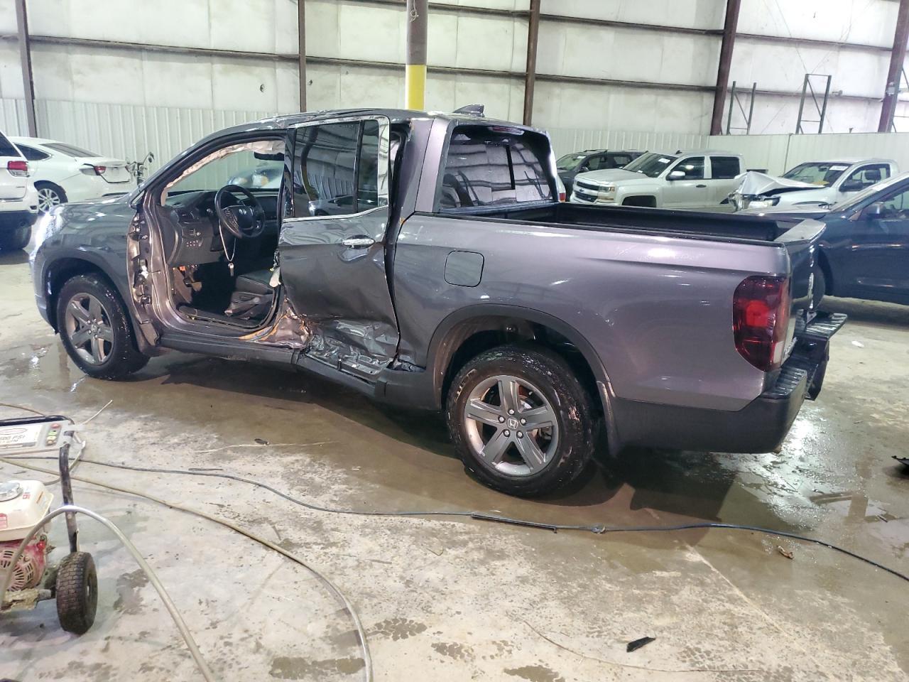 2023 HONDA RIDGELINE - Image 2