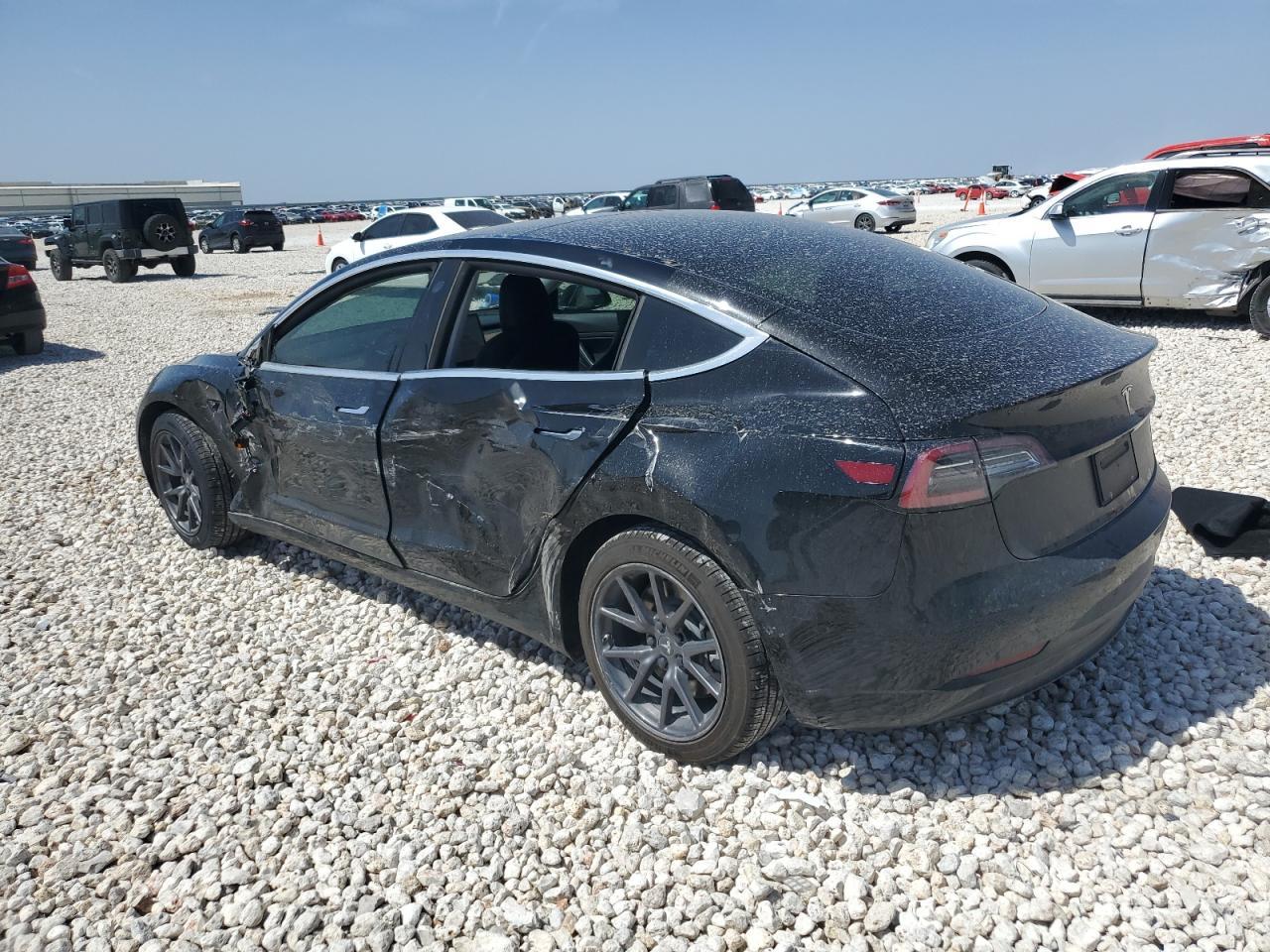 2019 TESLA MODEL 3 - Фото 2