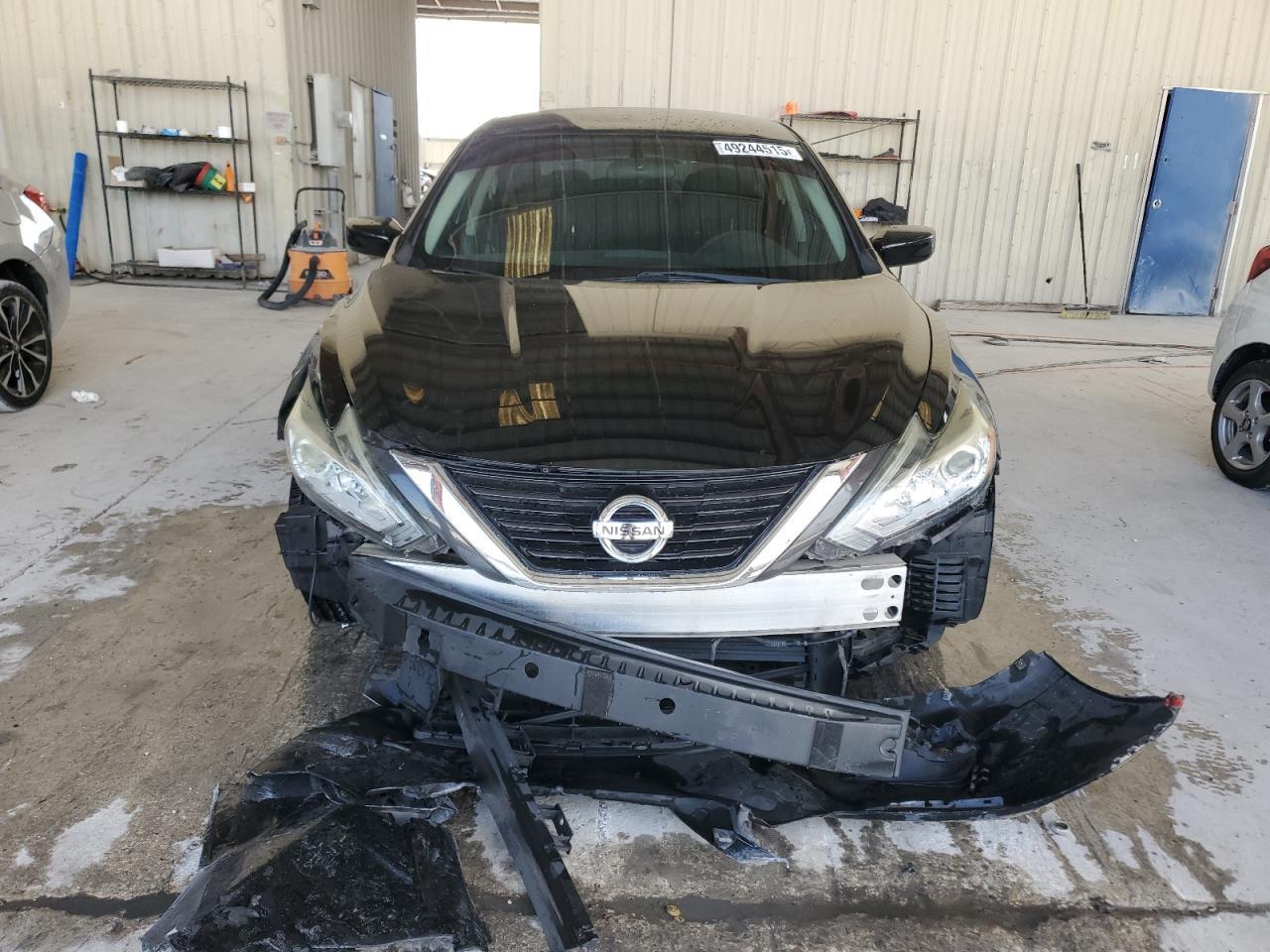 2017 NISSAN ALTIMA 2.5 - Фото 5