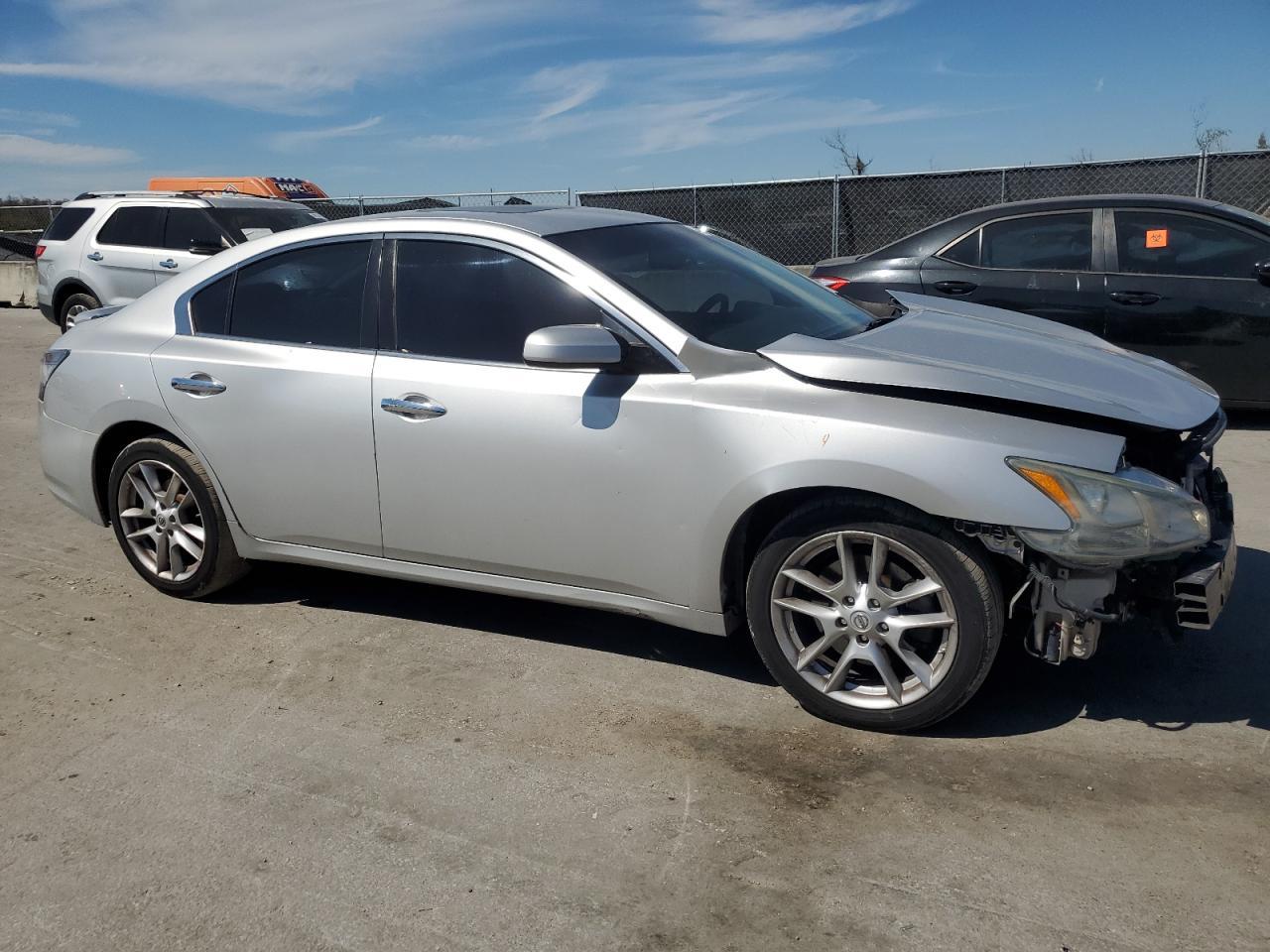 2014 NISSAN MAXIMA S - Фото 4