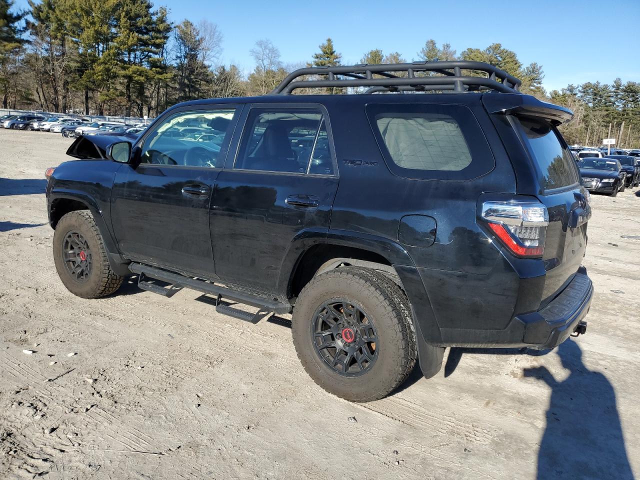 2022 TOYOTA 4RUNNER SR - Фото 2