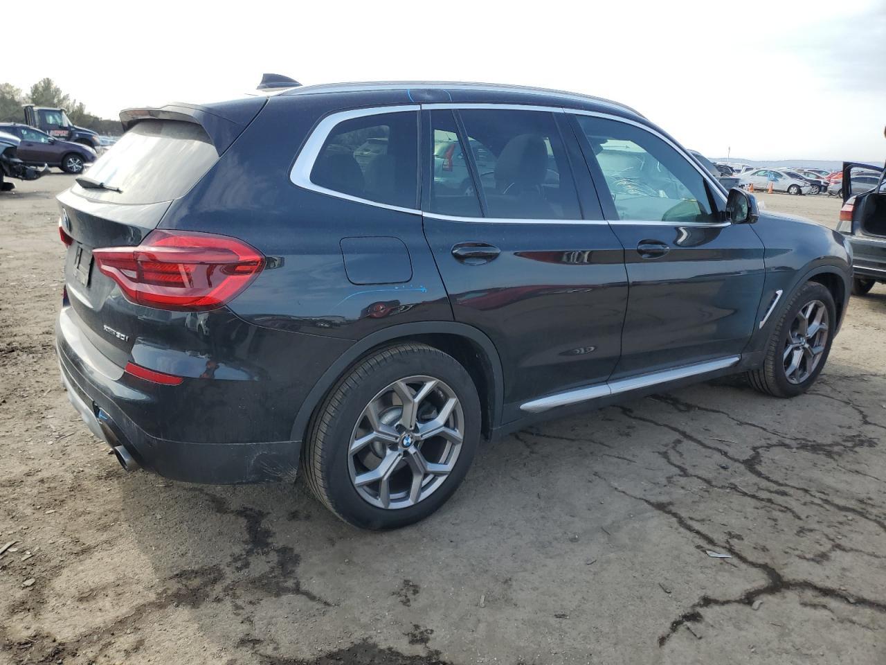 2021 BMW X3 XDRIVE3 - Image 3