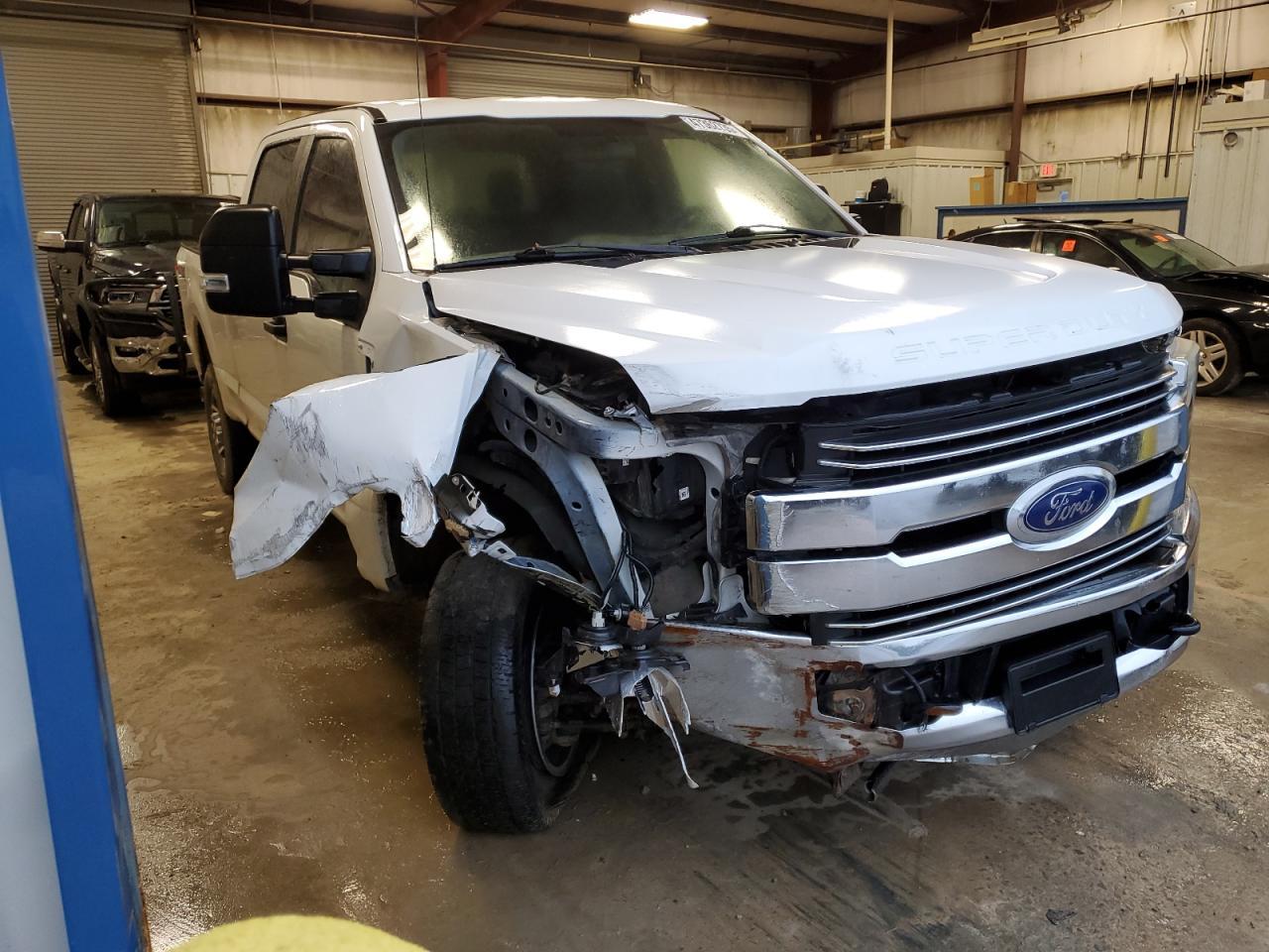 2017 FORD F250 SUPER - Image 4