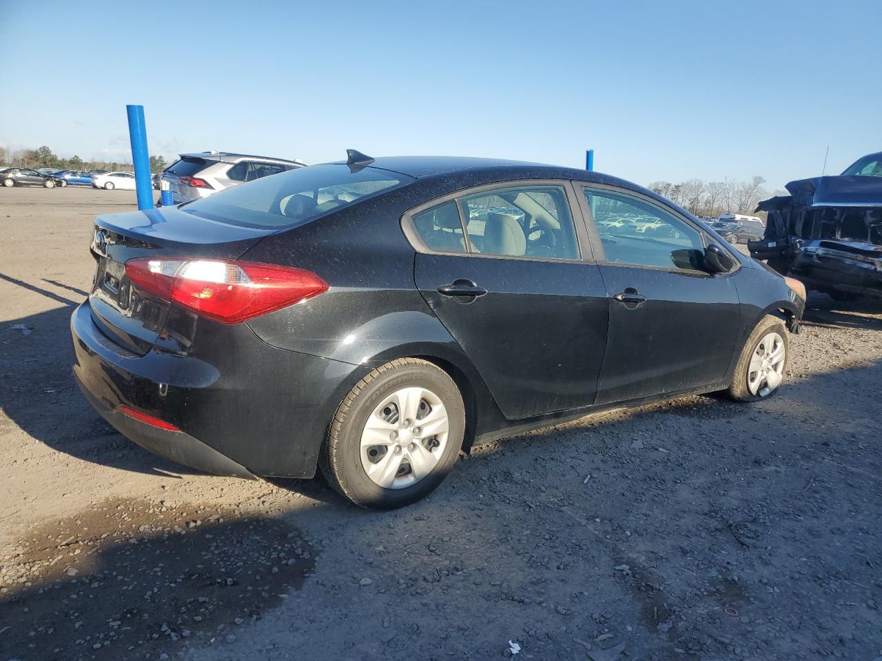 2015 KIA FORTE LX - Фото 3