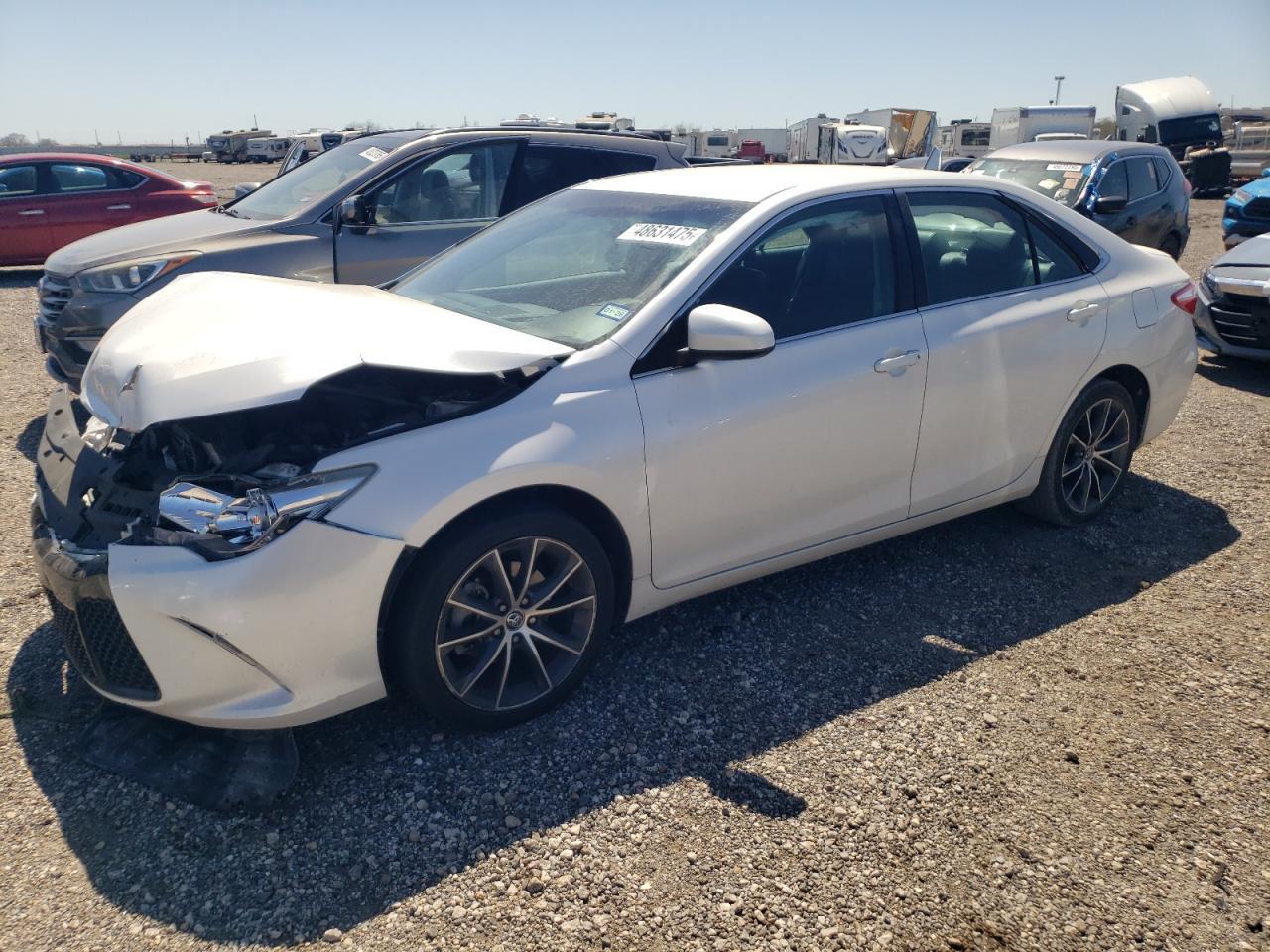 2016 TOYOTA CAMRY LE