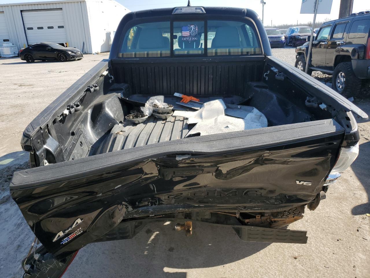 2018 TOYOTA TACOMA DOU - Фото 6