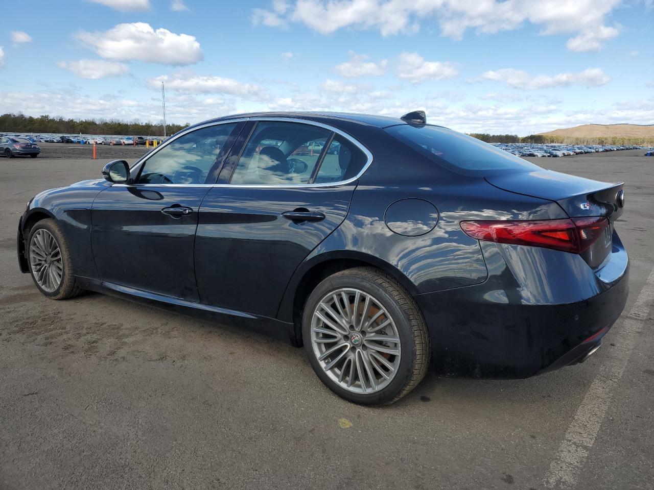 2017 ALFA ROMEO GIULIA TI - Фото 2