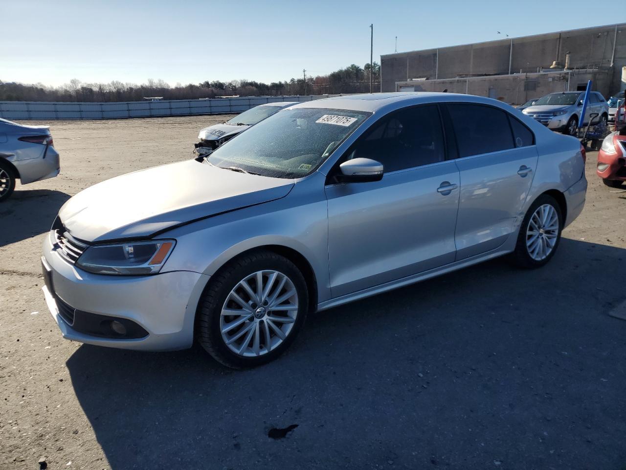 2014 VOLKSWAGEN JETTA SEL