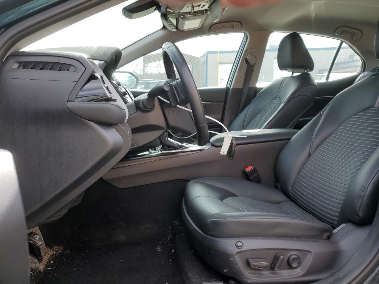 2019 TOYOTA CAMRY L - Фото 7