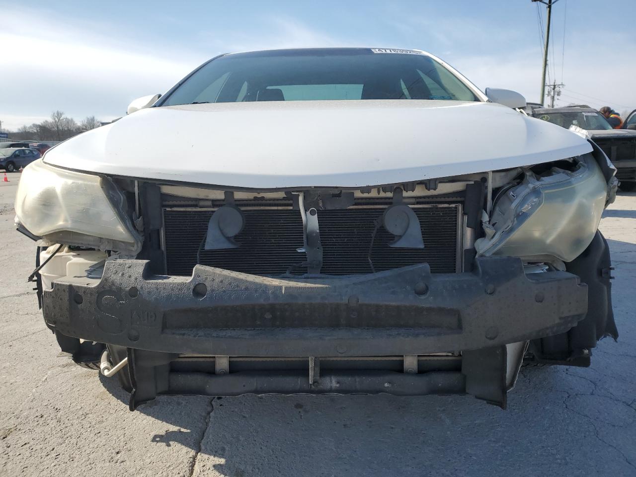 2013 TOYOTA CAMRY L - Фото 5