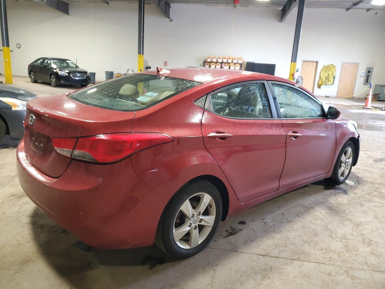 2013 HYUNDAI ELANTRA GL - Image 3