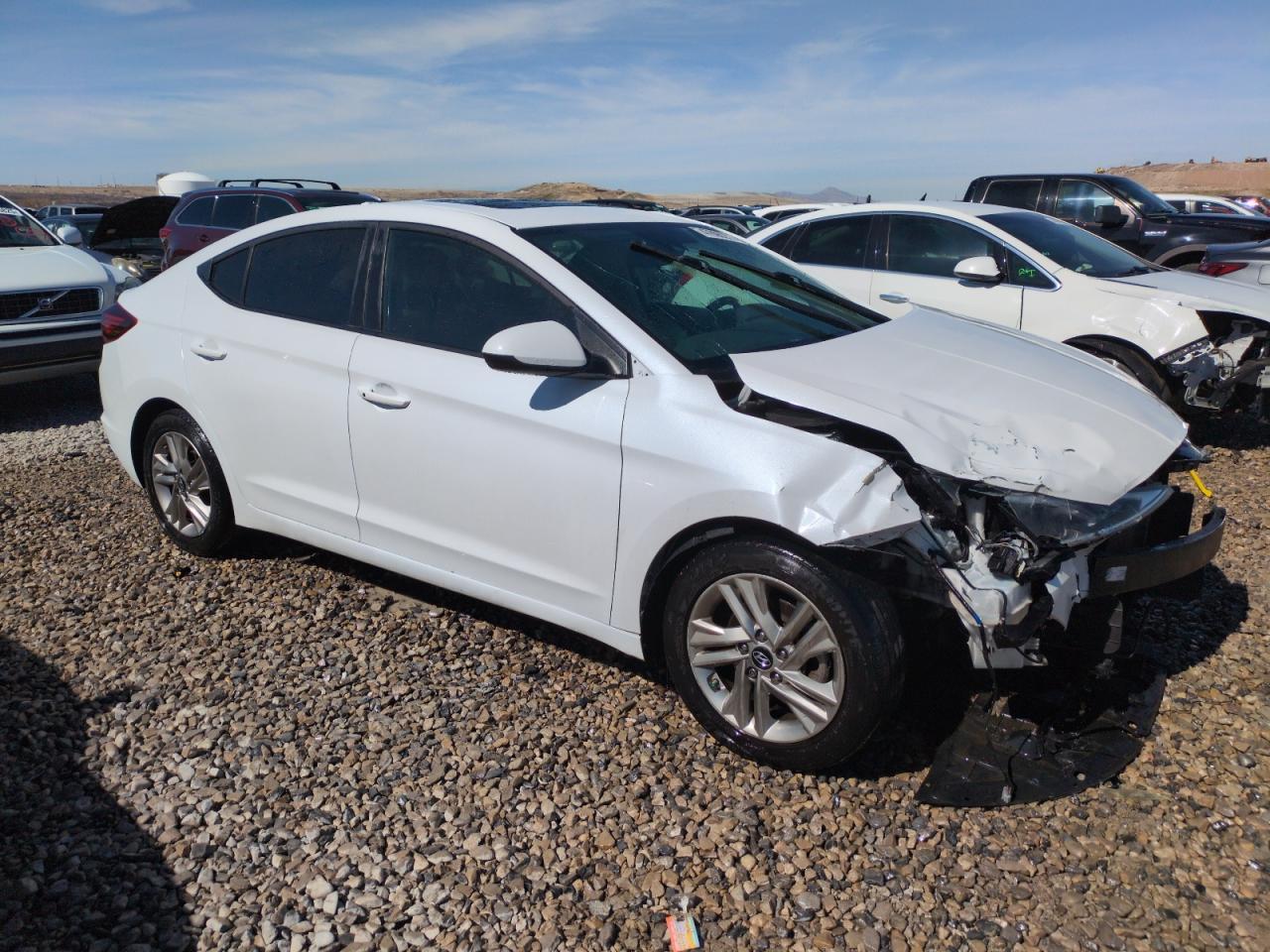 2019 HYUNDAI ELANTRA SE - Фото 4