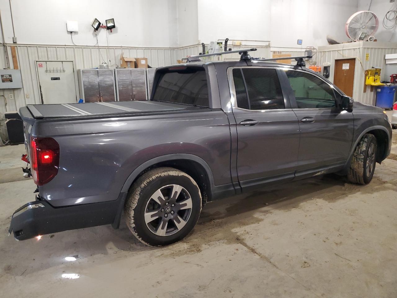 2017 HONDA RIDGELINE - Image 3