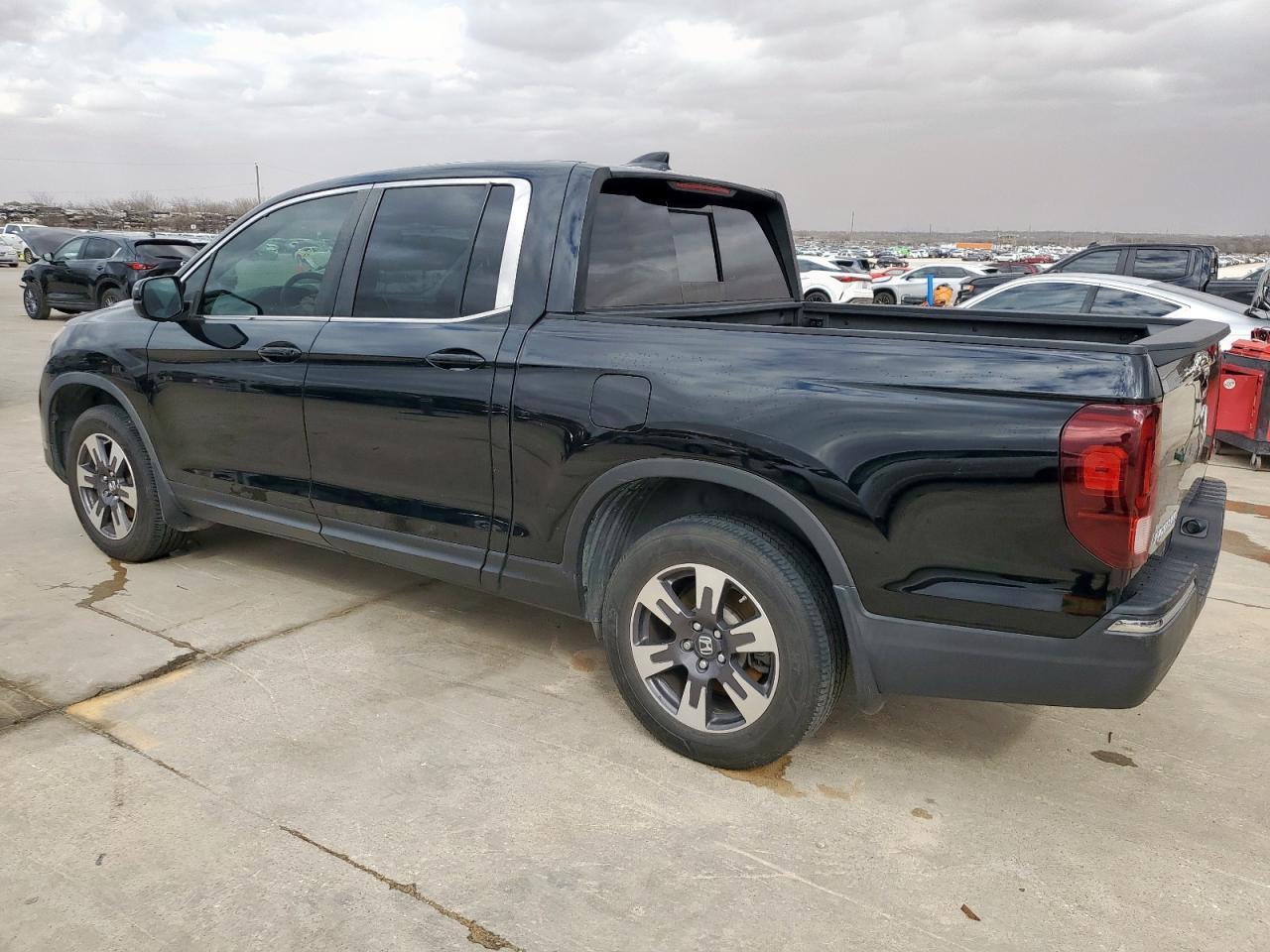 2019 HONDA RIDGELINE - Image 2