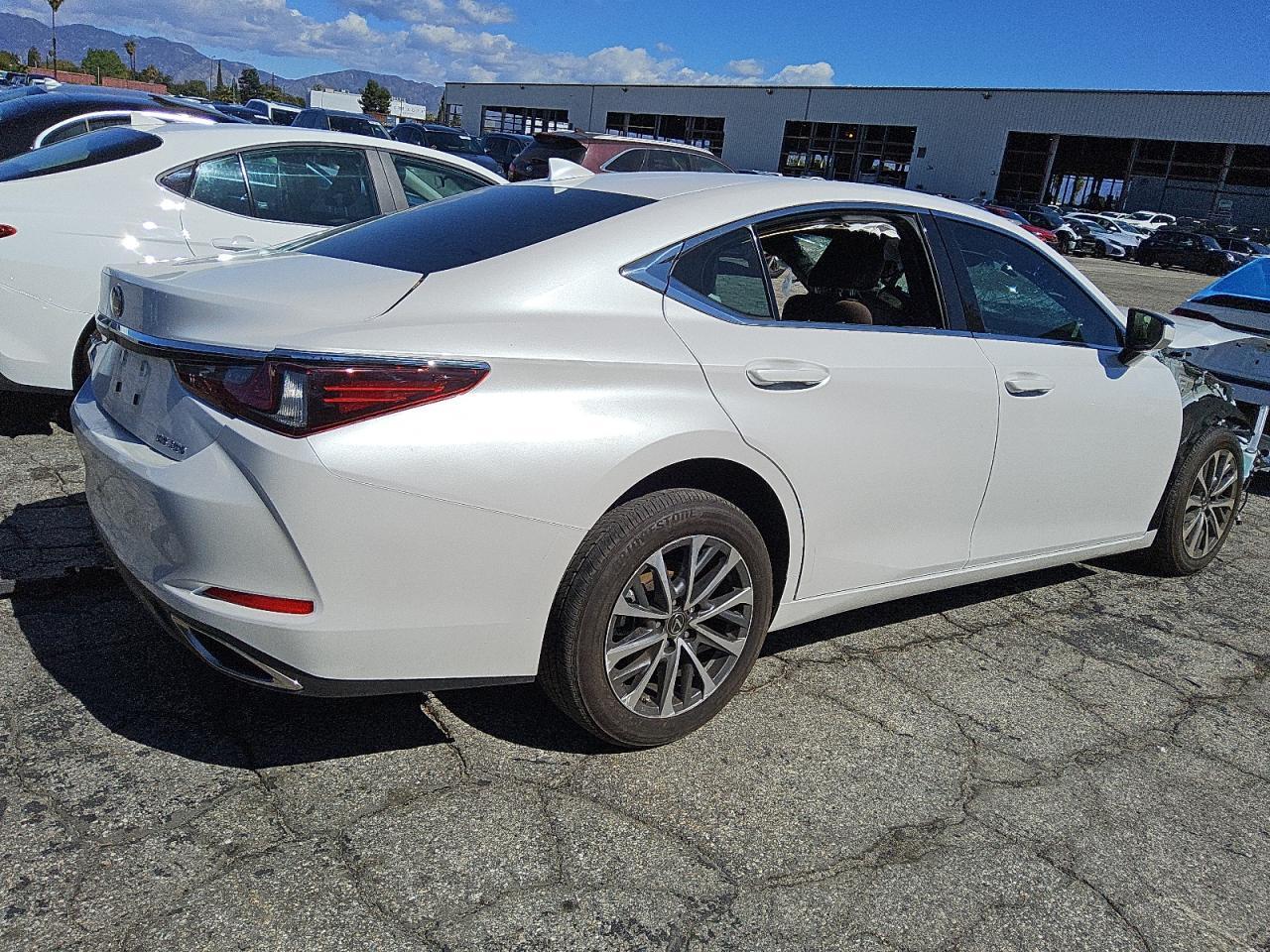 2024 LEXUS ES 350 BAS - Фото 3