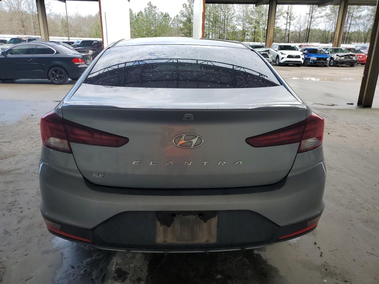 2019 HYUNDAI ELANTRA SE - Фото 6