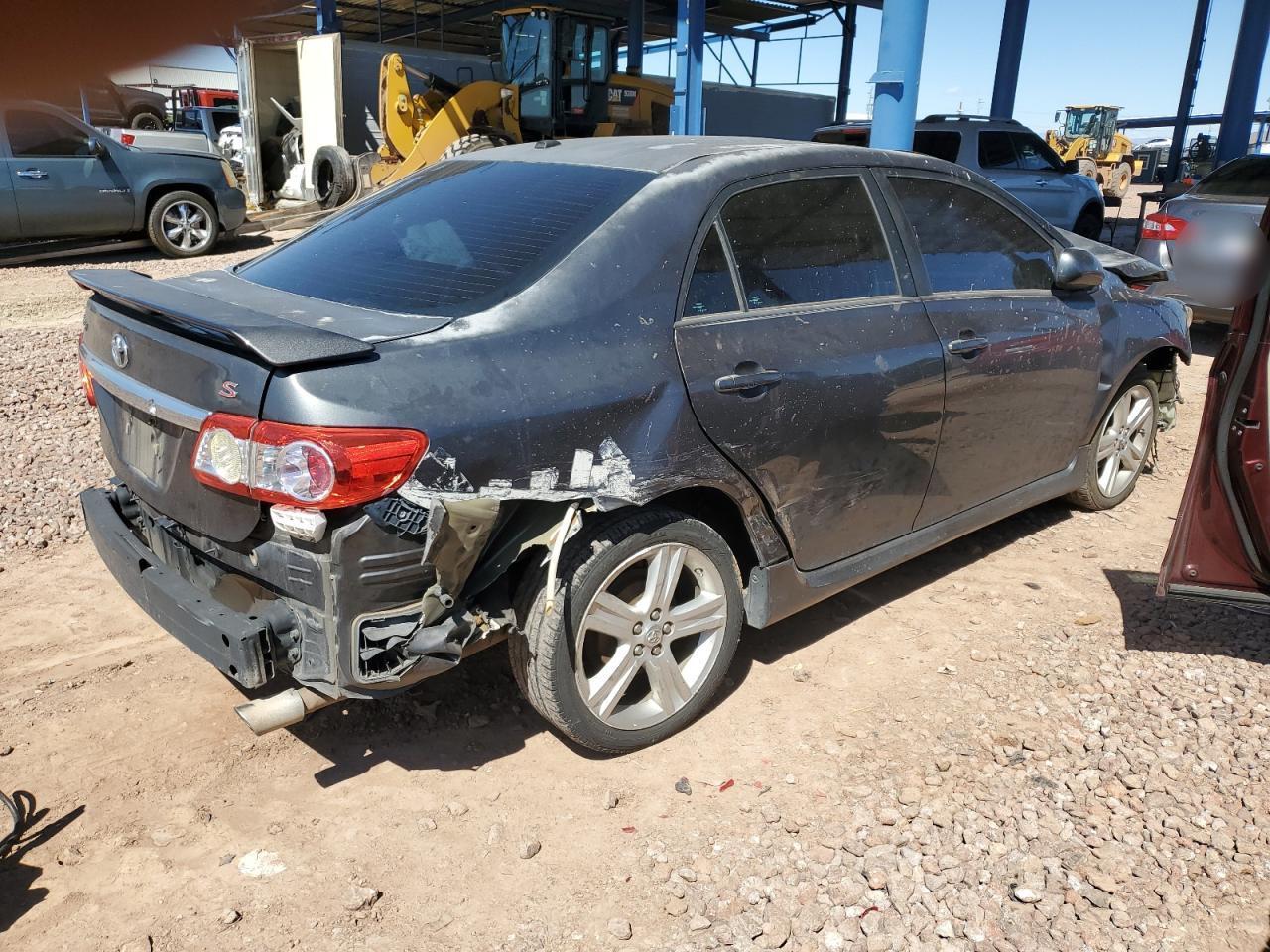 2013 TOYOTA COROLLA BA - Фото 3