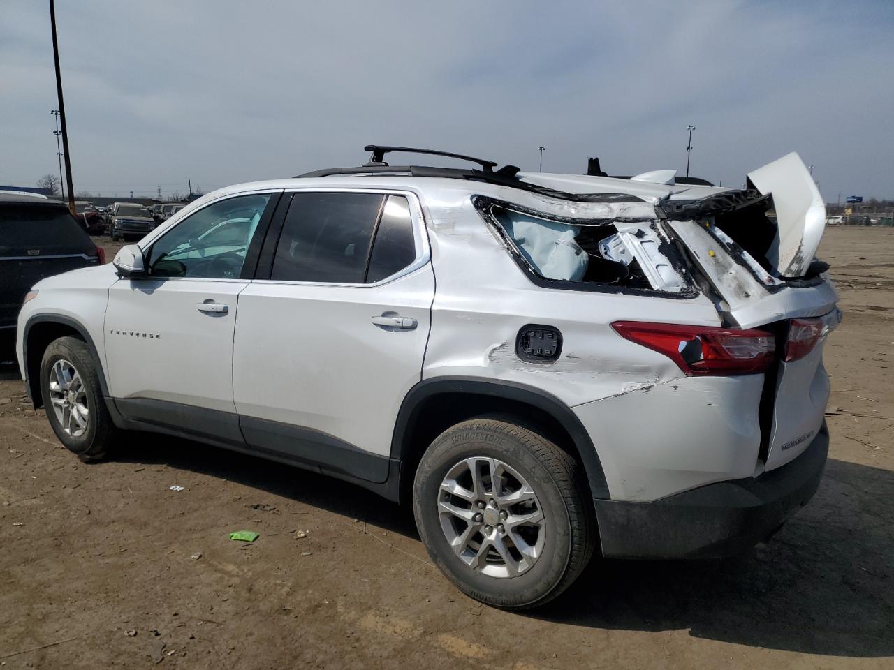 2021 CHEVROLET TRAVERSE L - Фото 2