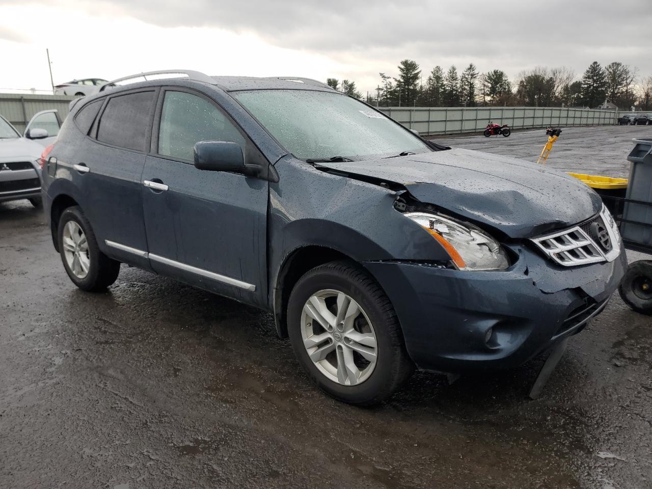 2013 NISSAN ROGUE S - Фото 4