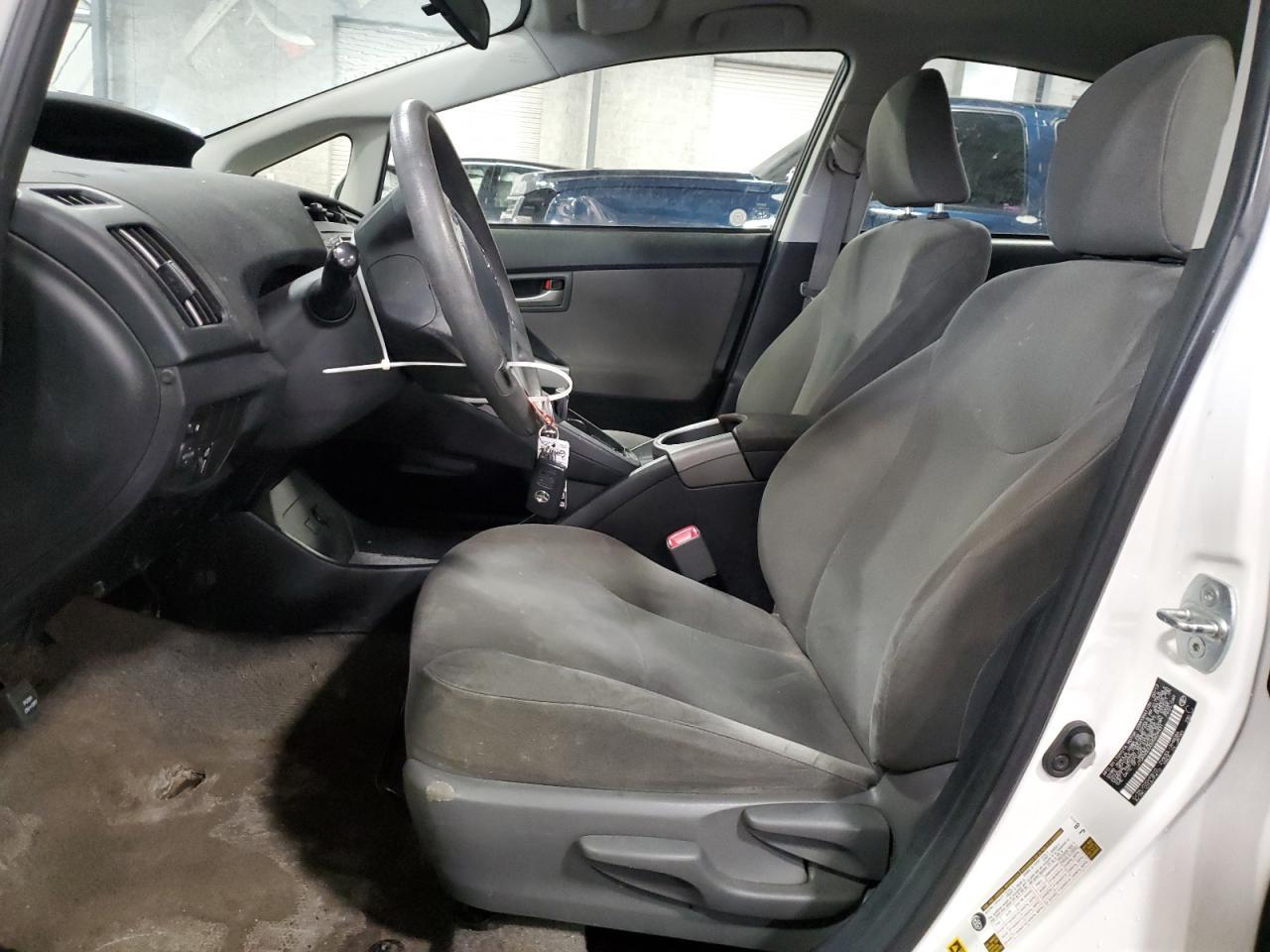2013 TOYOTA PRIUS - Фото 7