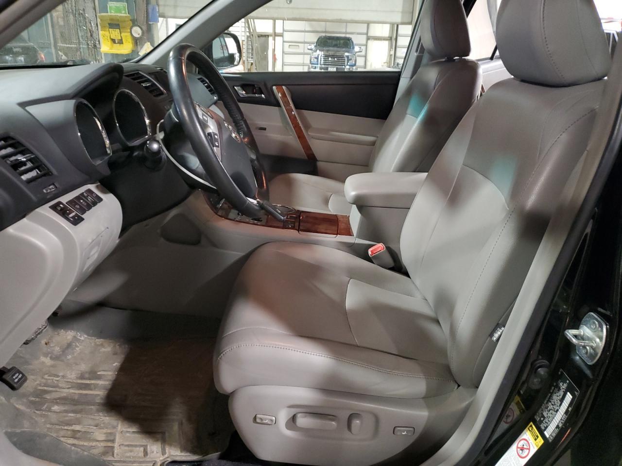 2012 TOYOTA HIGHLANDER - Фото 7