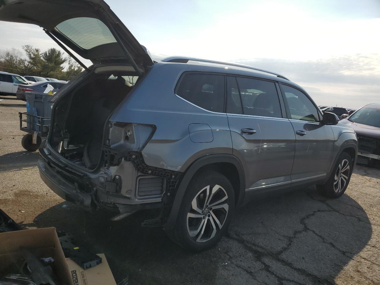 2022 VOLKSWAGEN ATLAS SEL - Фото 3