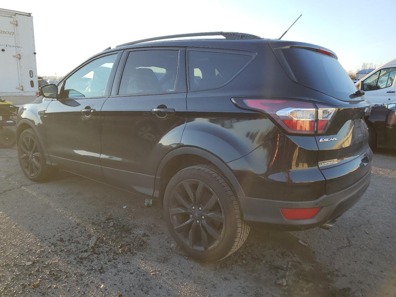 2017 FORD ESCAPE SE - Фото 2