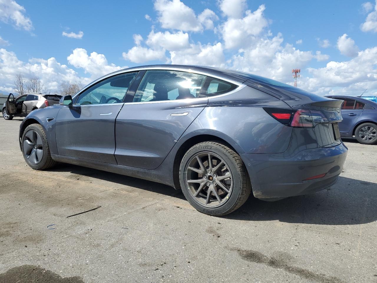 2019 TESLA MODEL 3 - Image 2
