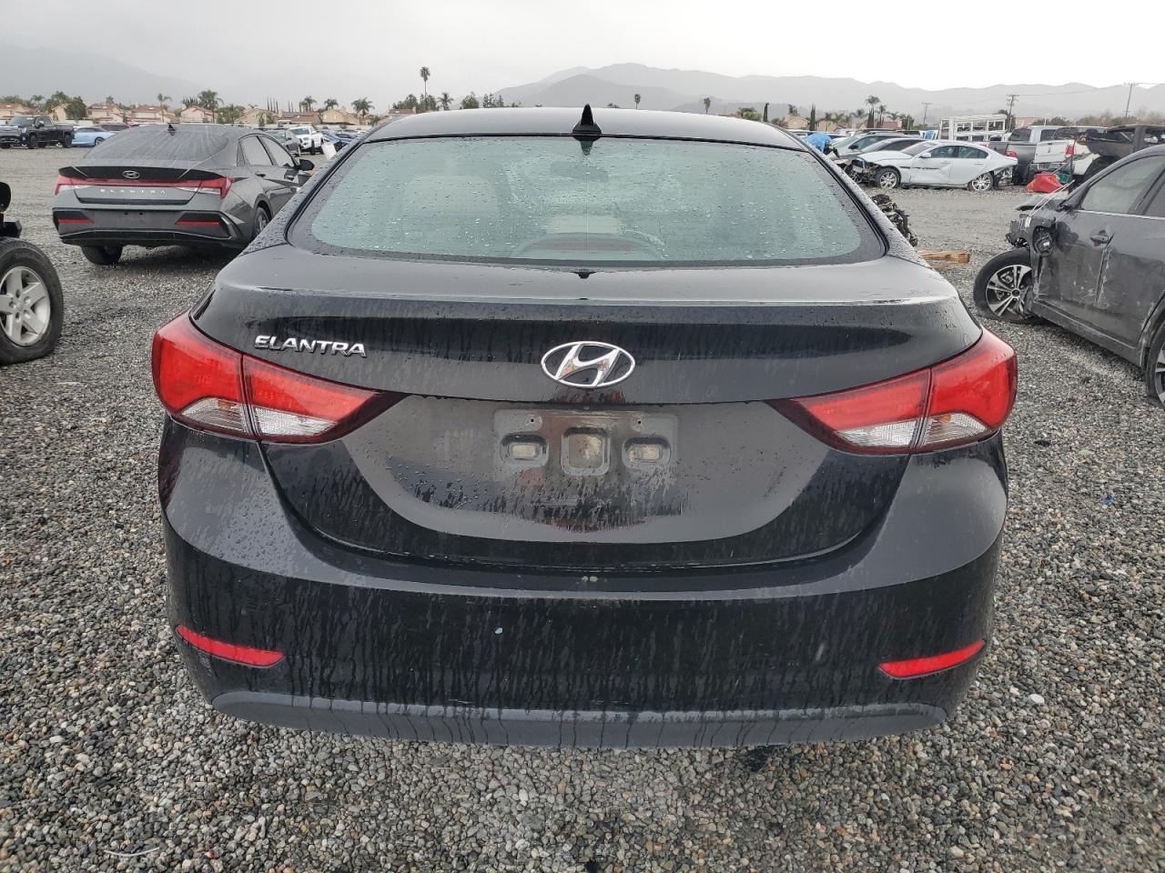 2015 HYUNDAI ELANTRA SE - Image 6