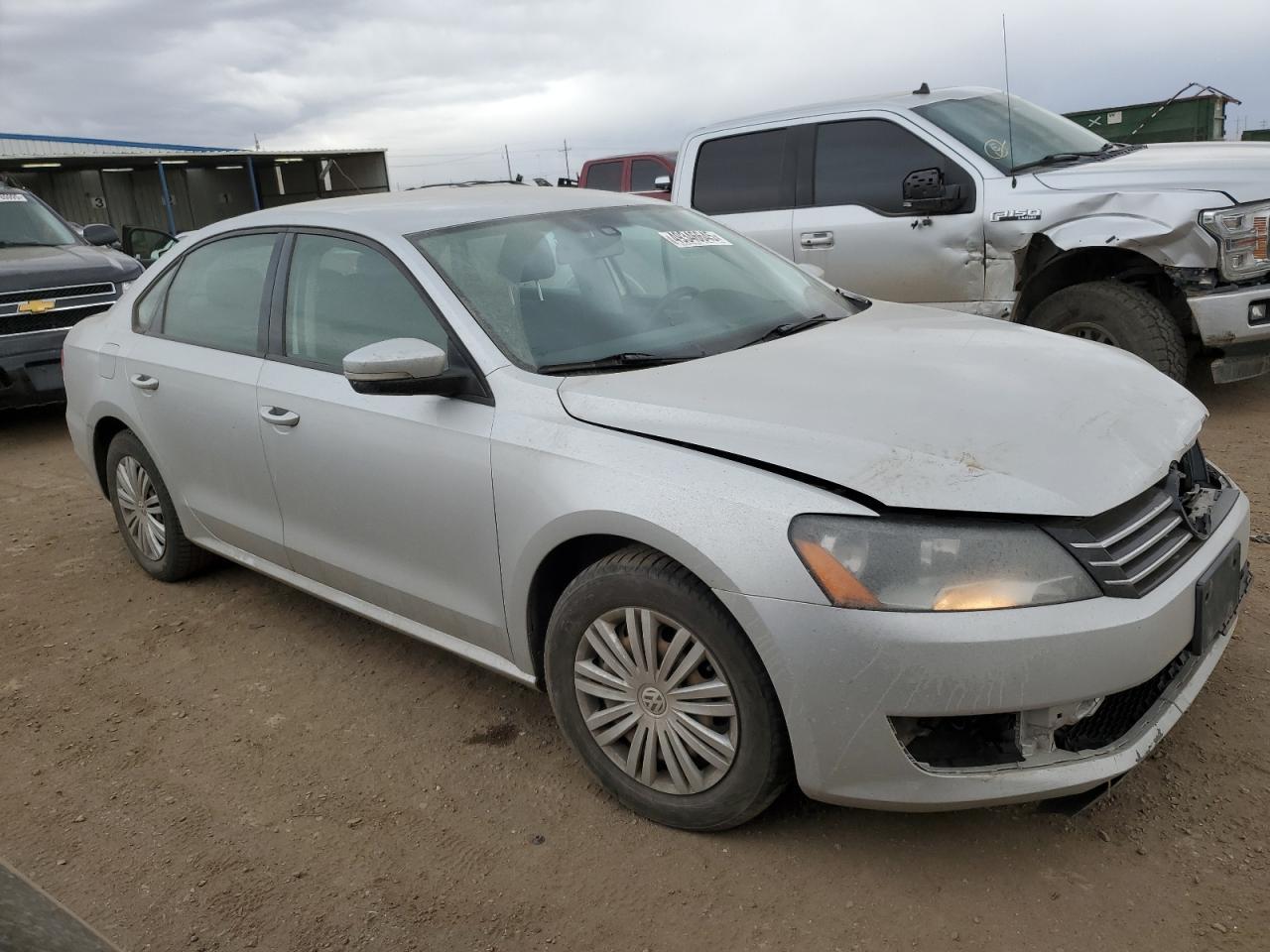 2014 VOLKSWAGEN PASSAT S - Фото 4