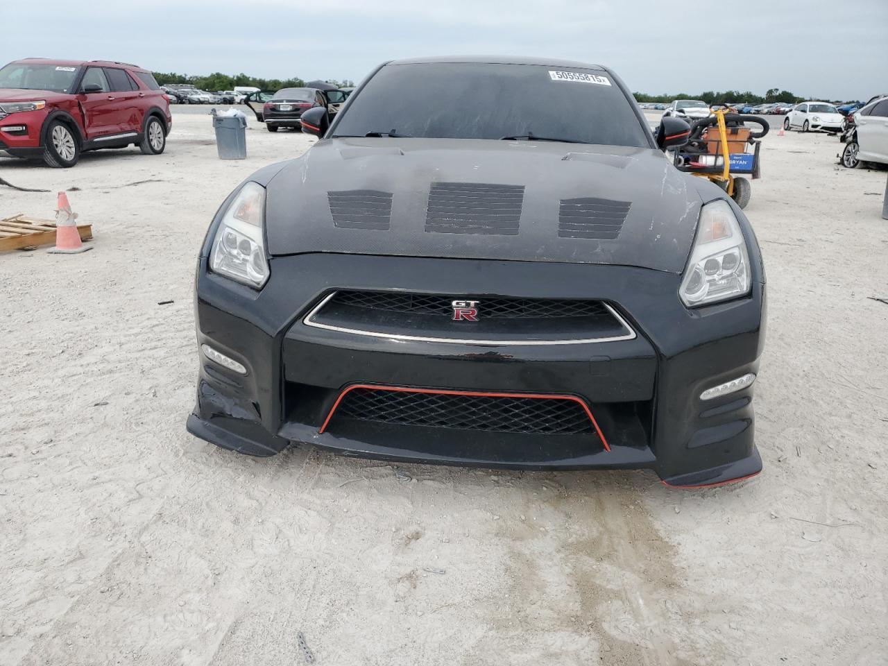 2013 NISSAN GT-R PREMI - Фото 5