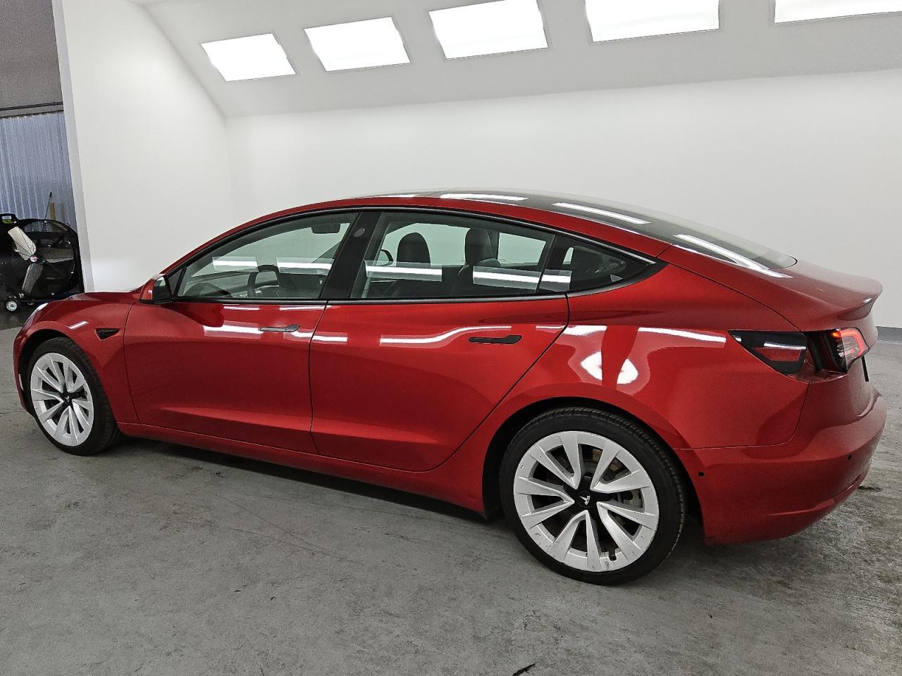 2022 TESLA MODEL 3 - Image 2