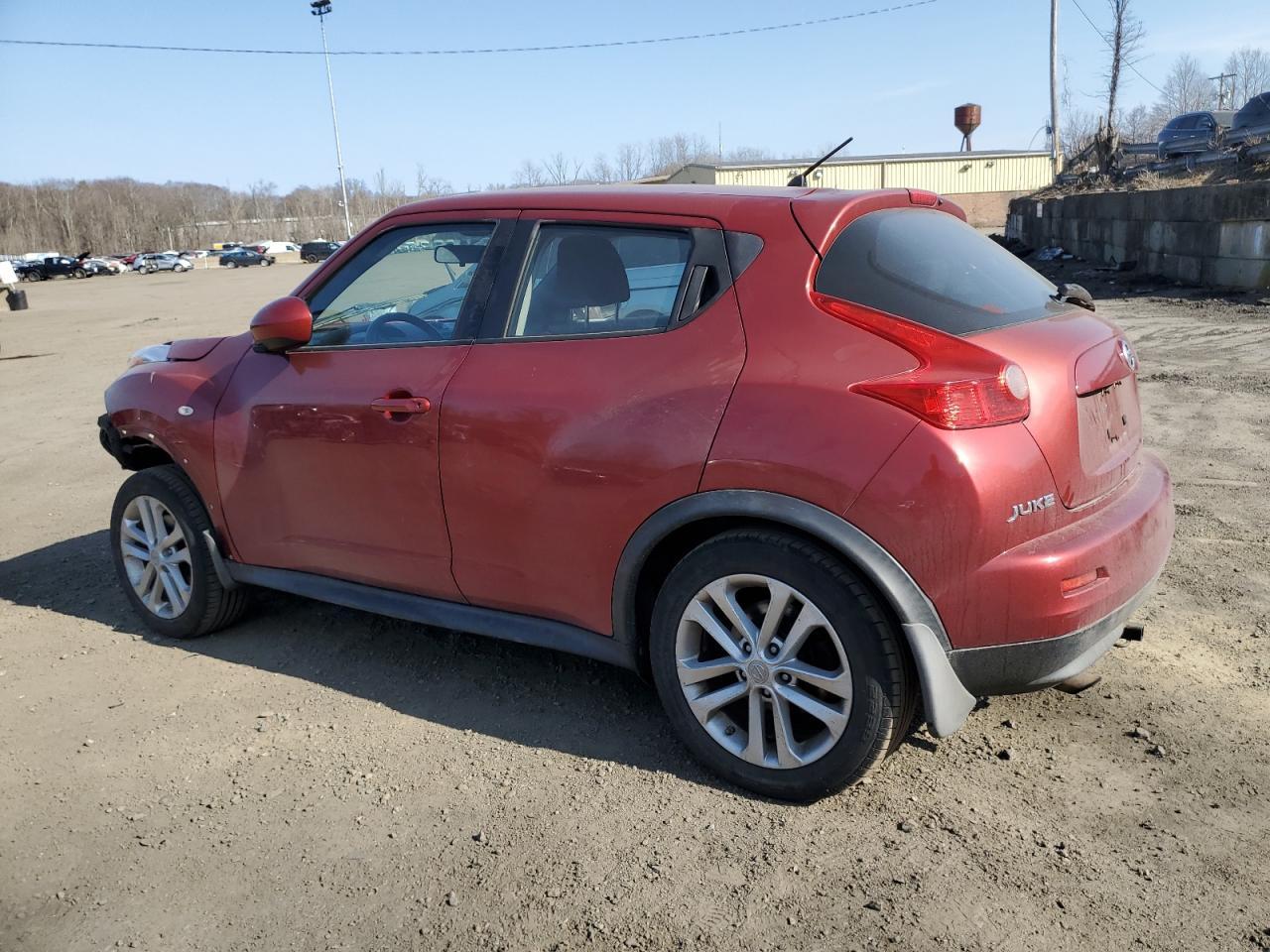 2011 NISSAN JUKE S - Фото 2