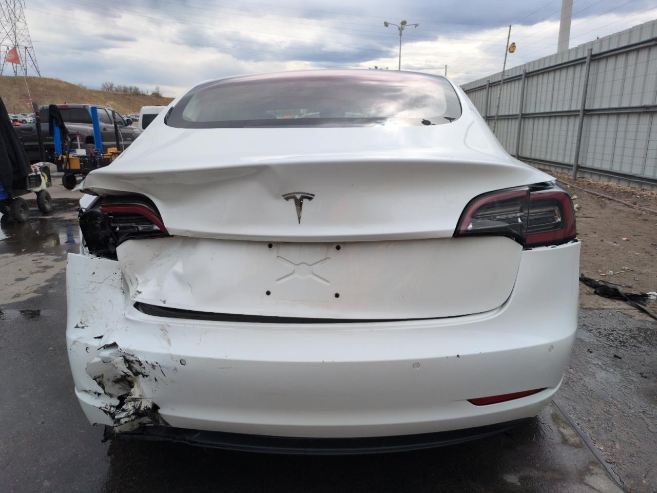 2017 TESLA MODEL 3 - Фото 6