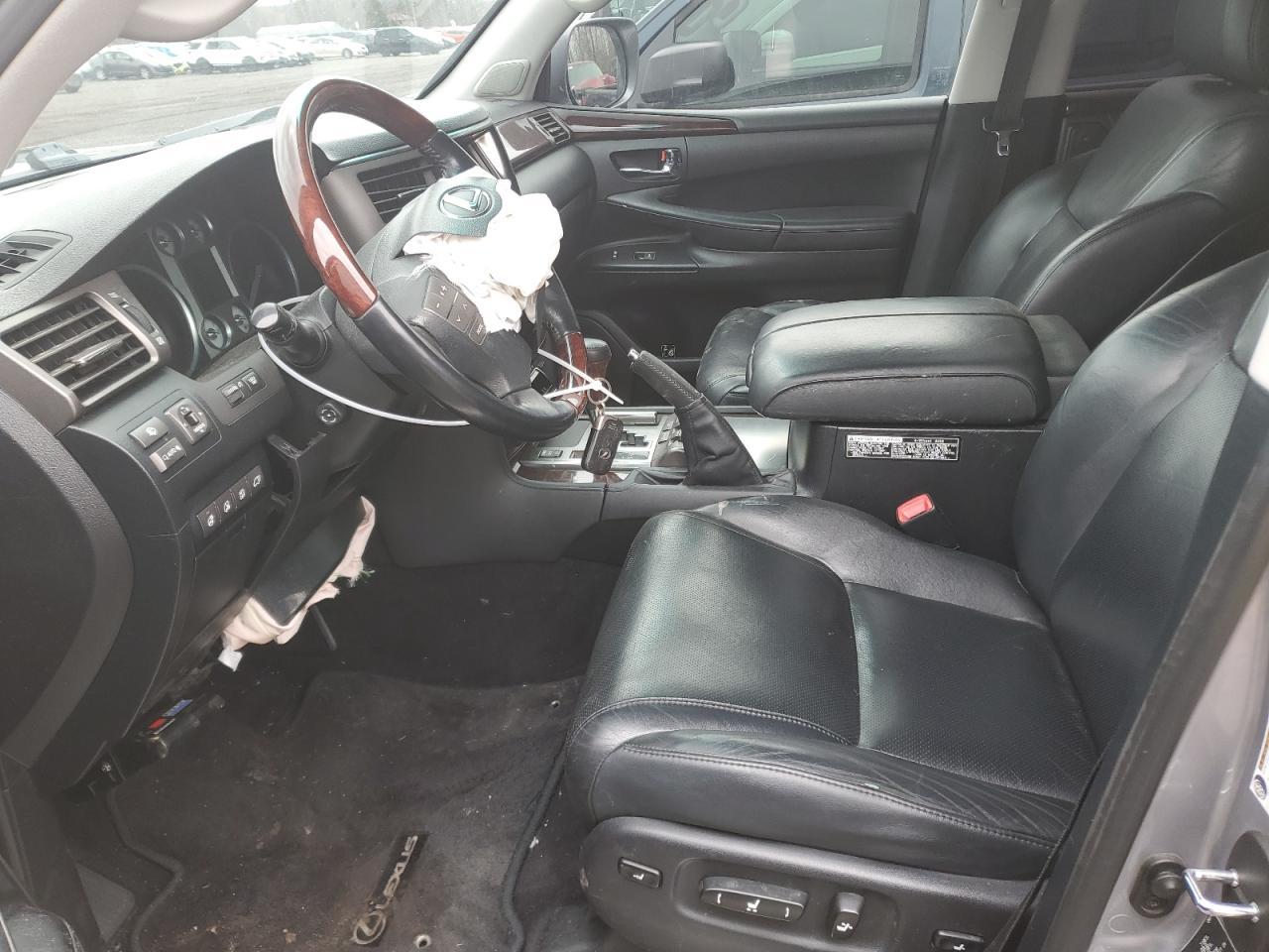 2011 LEXUS LX 570 - Image 7
