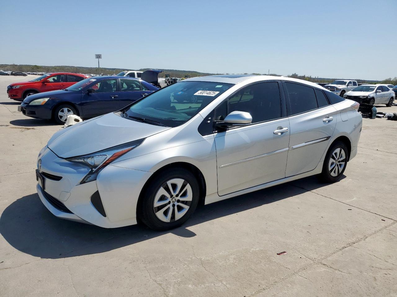 2016 TOYOTA PRIUS