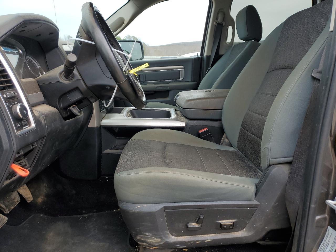 2017 RAM 1500 SLT - Image 7