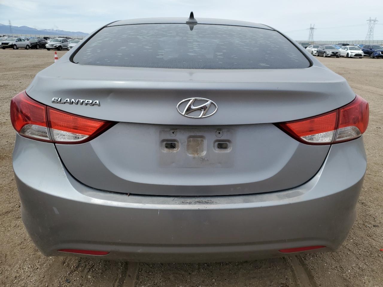 2013 HYUNDAI ELANTRA GL - Image 6