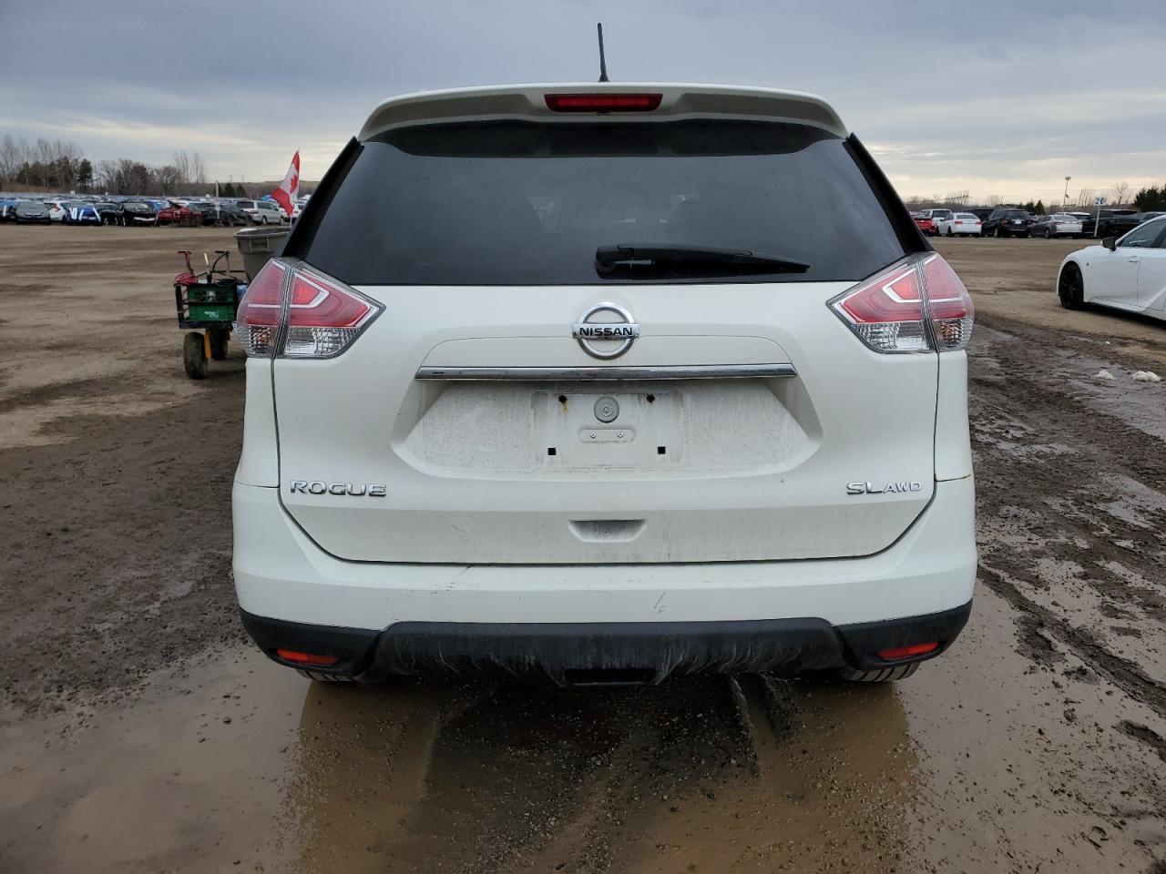 2016 NISSAN ROGUE S - Image 6