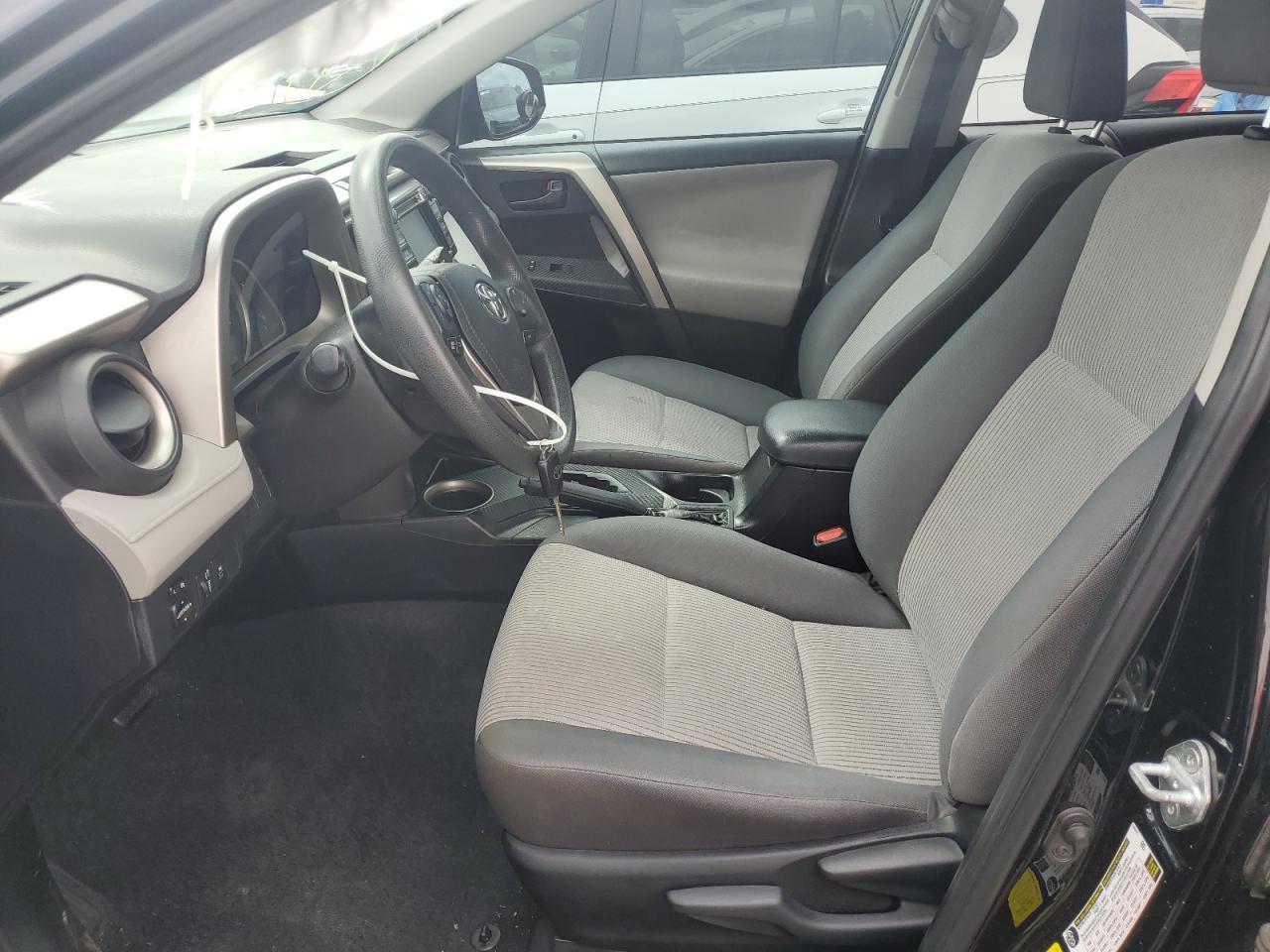 2015 TOYOTA RAV4 LE - Фото 7