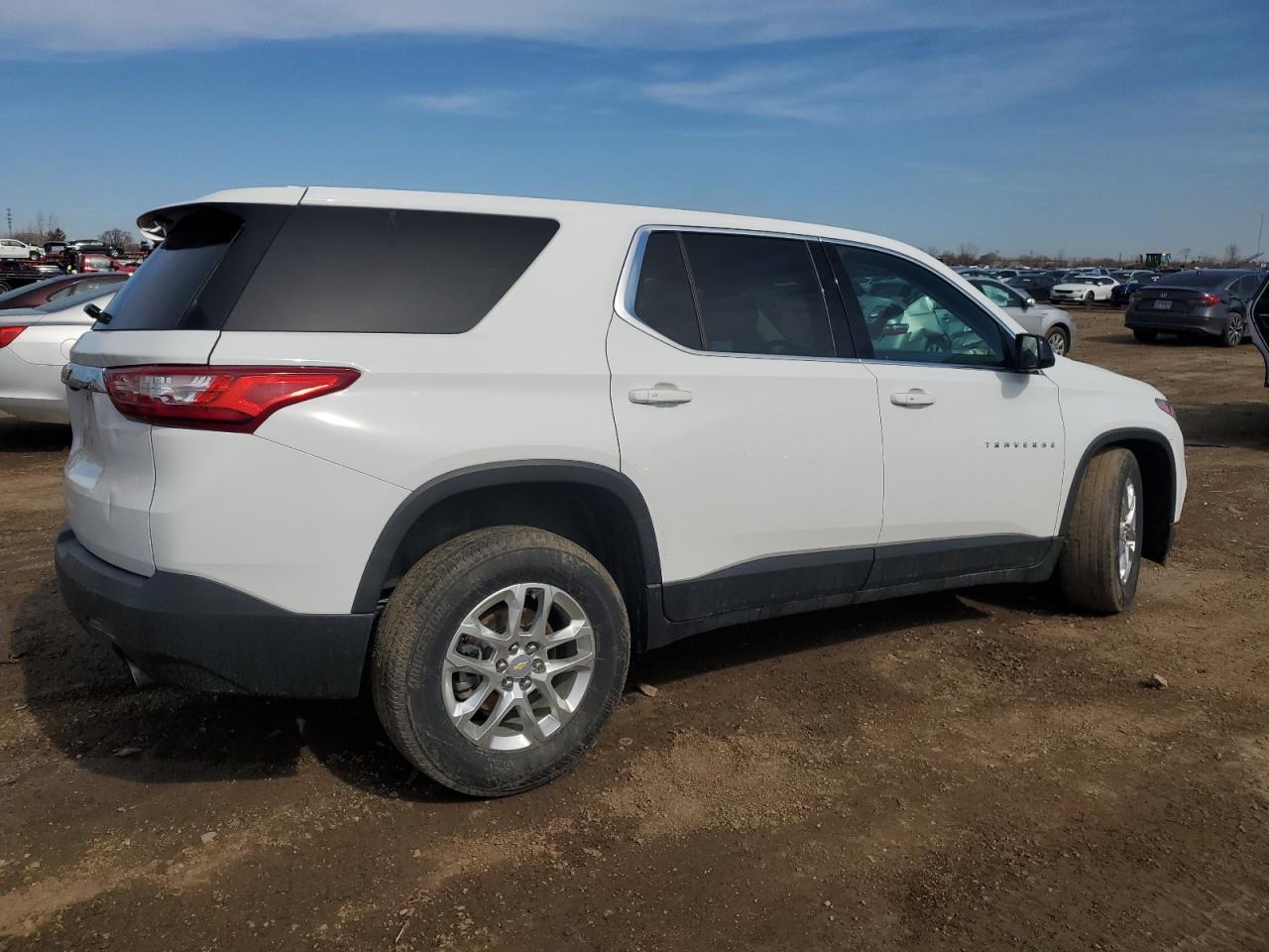 2020 CHEVROLET TRAVERSE L - Фото 3
