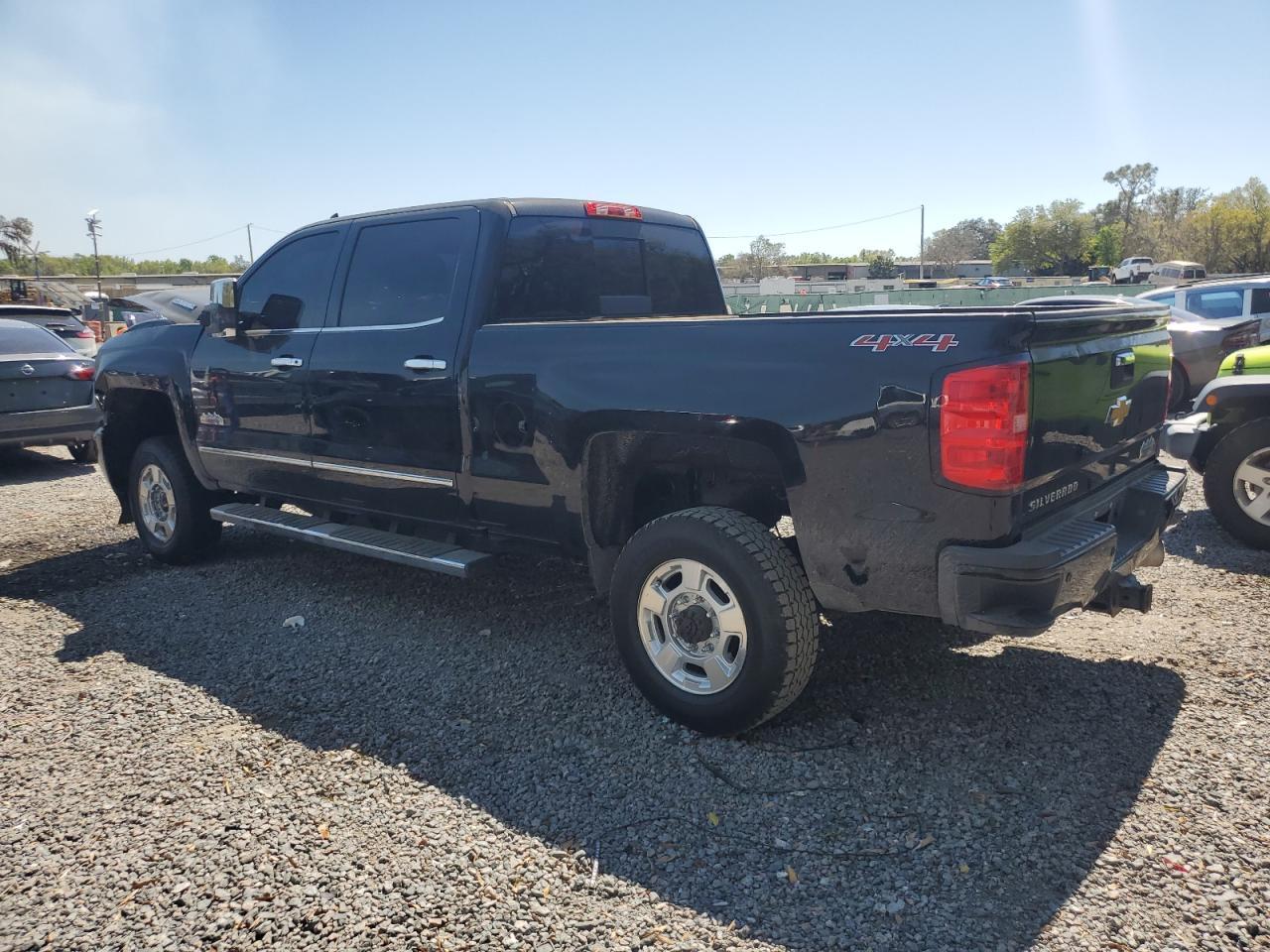2015 CHEVROLET SILVERADO - Фото 2