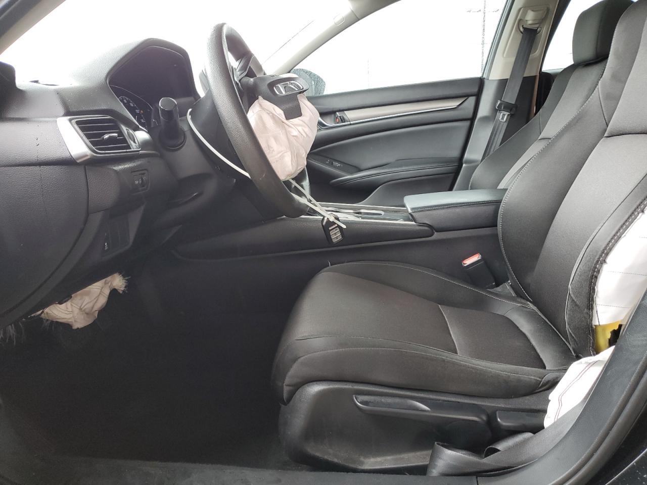 2018 HONDA ACCORD LX - Image 7