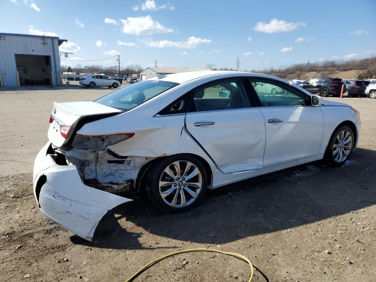 2013 HYUNDAI SONATA SE - Фото 3