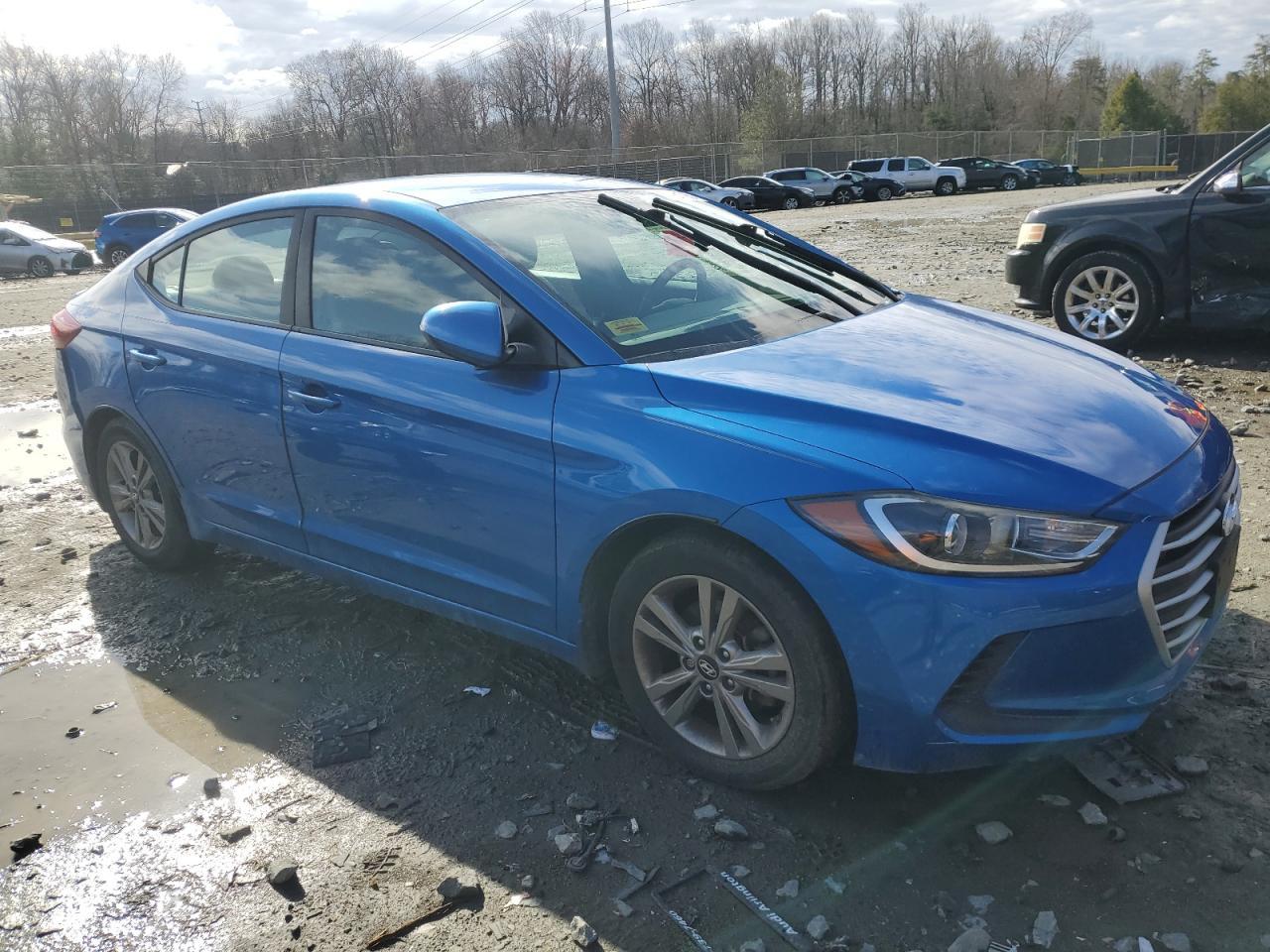 2017 HYUNDAI ELANTRA SE - Image 4