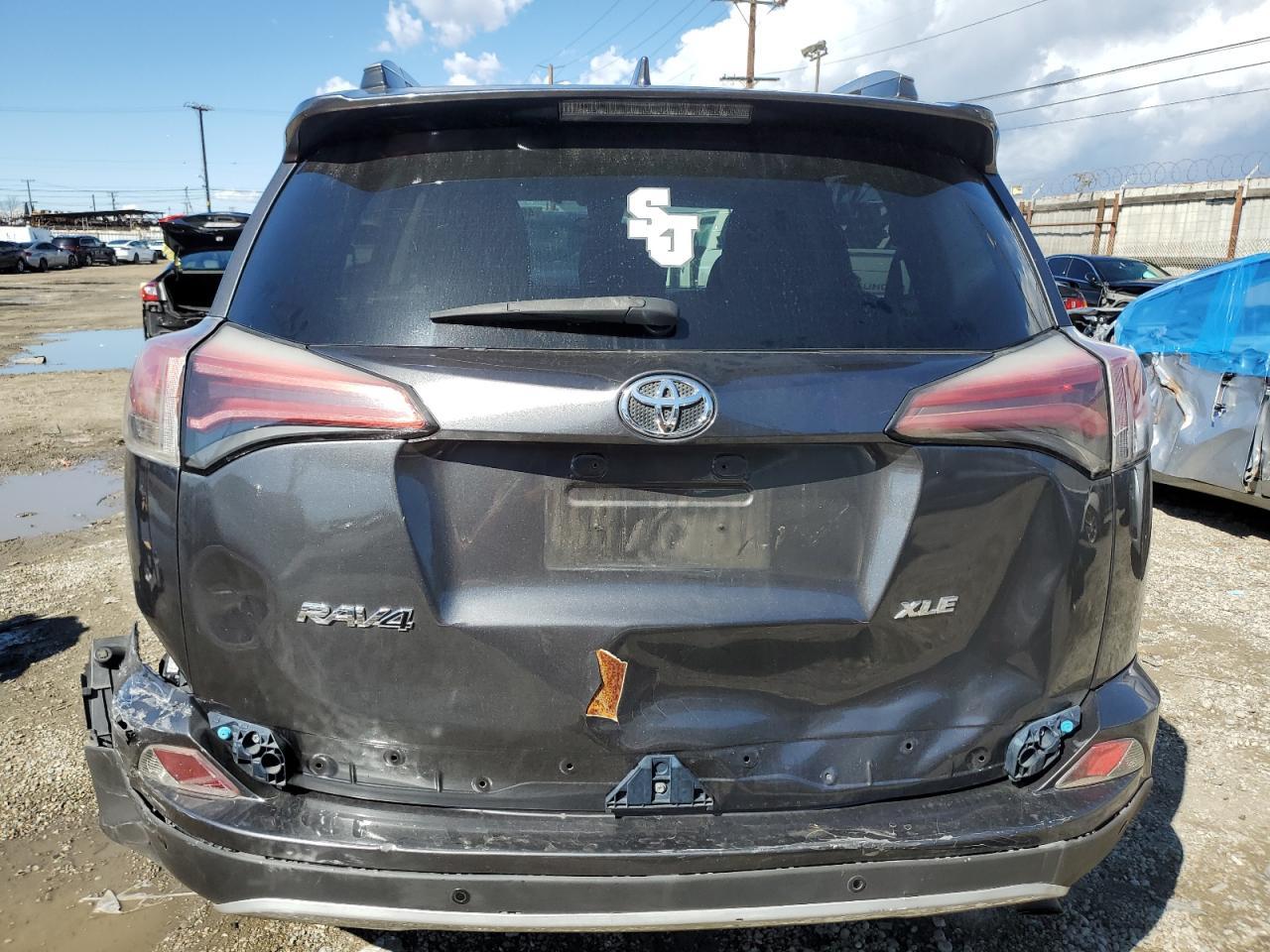 2017 TOYOTA RAV4 XLE - Image 6