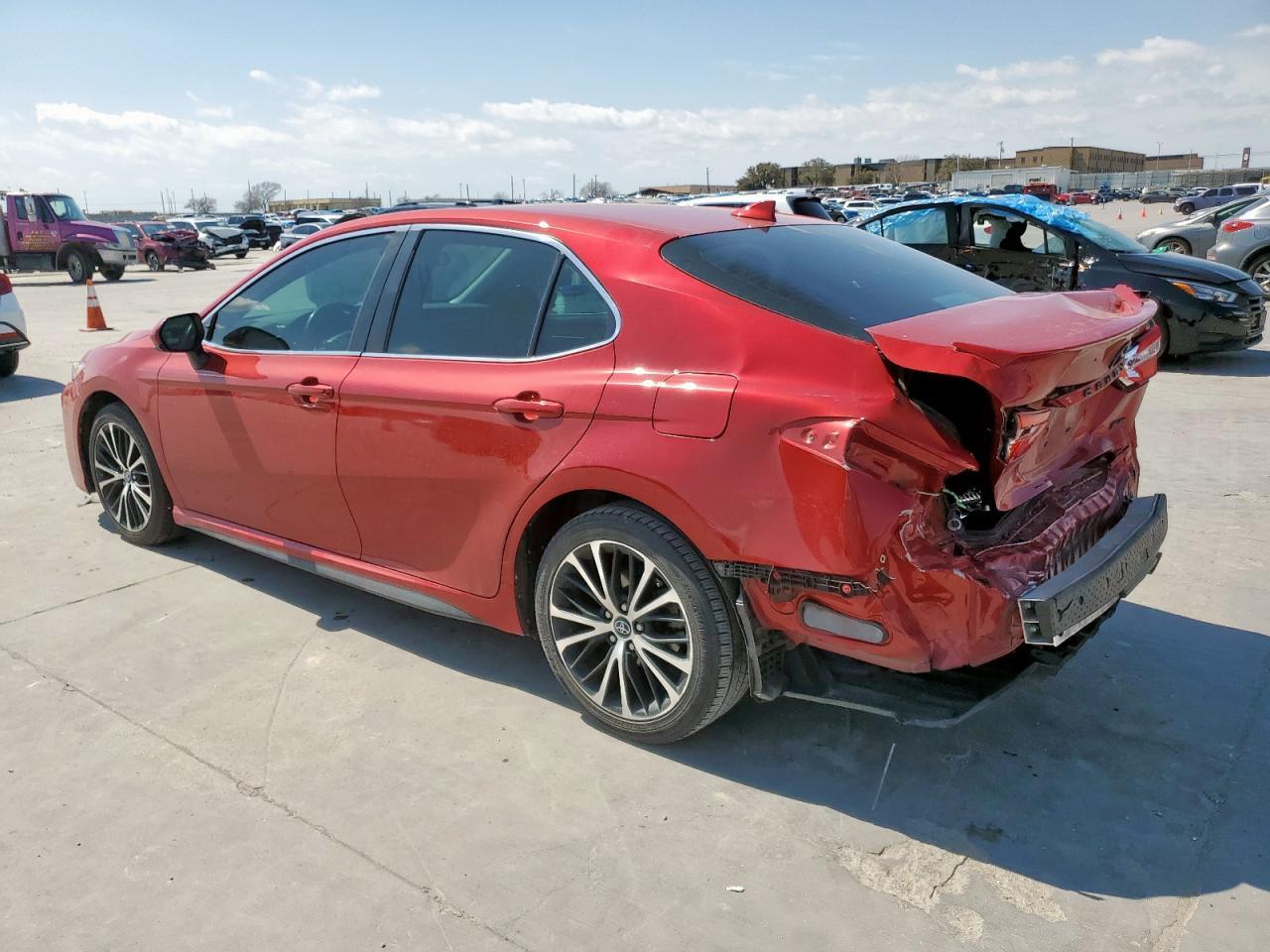 2020 TOYOTA CAMRY SE - Image 2